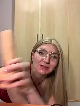 Snapshot of vanda26hot chatting on 03-15-25, 09:49 vanda26hot online show from 03-15-25, 09:49