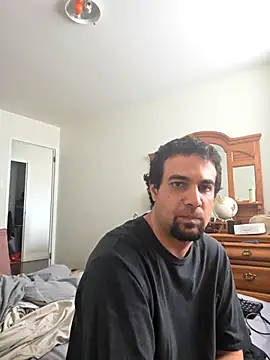 Snapshot of PandaSweets chatting on 09-13-25, 06:40 PandaSweets online show from 09-13-25, 06:40