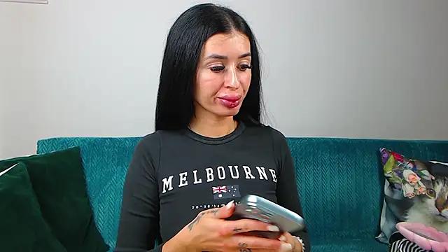 SaraDaisy online show from 02-07-26, 05:49