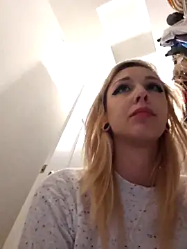 AmethystFoxx online show from 11-06-25, 09:37