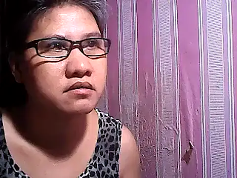sweetsosie18 online show from 03-01-25, 04:00