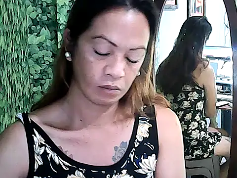 yummy 21xxx online show from 10-07-25, 01:03