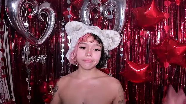 Snapshot of katalina_garcia chatting on 02-18-25, 11:52 katalina garcia online show from 02-18-25, 11:52