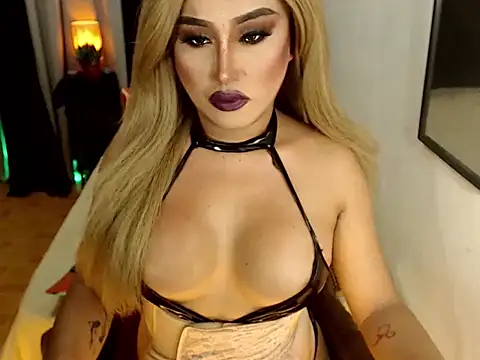 Snapshot of MISTRESS_OF_EVILCUMxx chatting on 01-28-25, 01:16 MISTRESS OF EVILCUMxx online show from 01-28-25, 01:16