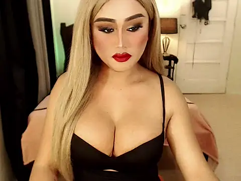 Snapshot of MISTRESS_OF_EVILCUMxx chatting on 03-10-25, 05:33 MISTRESS OF EVILCUMxx online show from 03-10-25, 05:33