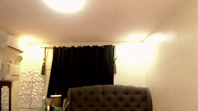 Snapshot of MISTRESS_OF_EVILCUMxx chatting on 09-18-25, 05:37 MISTRESS OF EVILCUMxx online show from 09-18-25, 05:37