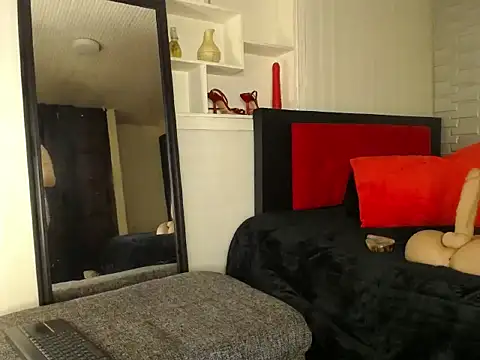 Miss ellien online show from 11-06-25, 03:07