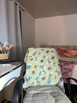 Juliana News online show from 10-02-25, 01:01