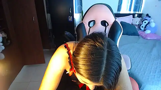 violeta campbell online show from 10-31-25, 04:41