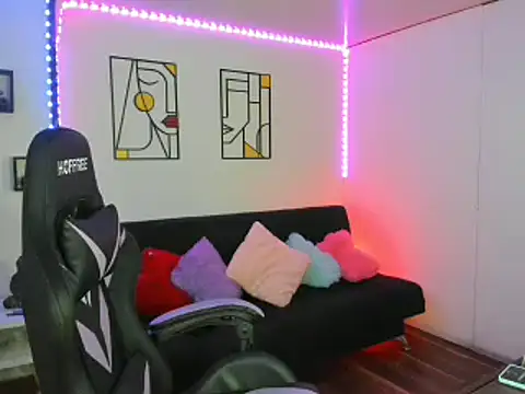 Snapshot of kay_marie chatting on 01-22-25, 05:48 kay marie online show from 01-22-25, 05:48