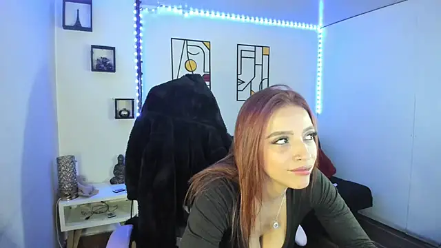 Snapshot of kay_marie chatting on 03-05-25, 11:38 kay marie online show from 03-05-25, 11:38