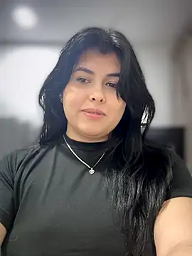 Alyaa s online show from 10-30-25, 02:02