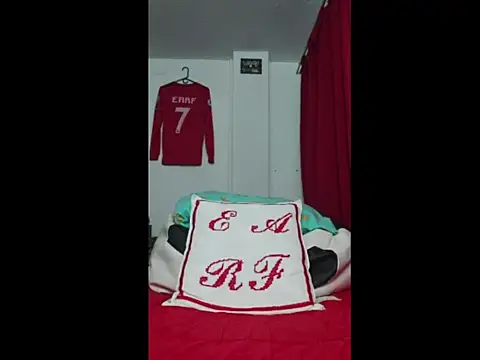 Snapshot of ALBEIROFOOTBALL1992 chatting on 10-12-25, 04:55 ALBEIROFOOTBALL1992 online show from 10-12-25, 04:55