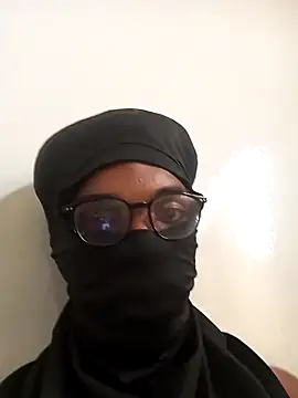 Snapshot of Smith23q123 chatting on 03-03-26, 03:40 Smith23q123 online show from 03-03-26, 03:40