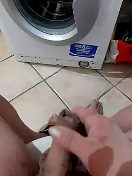 Snapshot of 74bob chatting on 01-29-25, 04:26 74bob online show from 01-29-25, 04:26