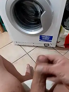 Snapshot of 74bob chatting on 03-22-25, 12:46 74bob online show from 03-22-25, 12:46