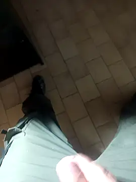 Czarny1104 online show from 11-04-25, 08:13