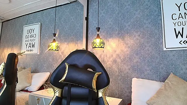 Emiily W online show from 01-20-25, 11:56