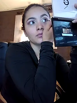 Emiily W online show from 10-24-25, 01:18