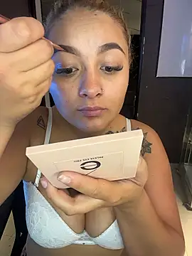 Snapshot of Emiily_W chatting on 01-11-26, 11:48 Emiily W online show from 01-11-26, 11:48