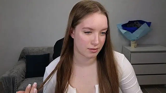 Snapshot of EvaMaddison chatting on 12-27-24, 05:42 EvaMaddison online show from 12-27-24, 05:42