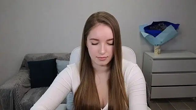 Snapshot of EvaMaddison chatting on 12-31-24, 06:59 EvaMaddison online show from 12-31-24, 06:59