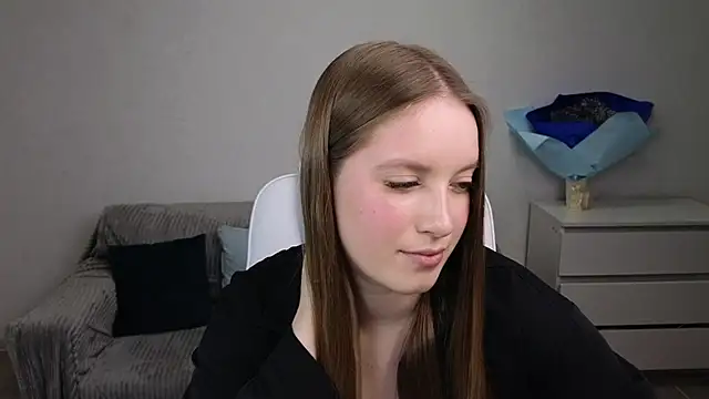Snapshot of EvaMaddison chatting on 02-24-25, 04:04 EvaMaddison online show from 02-24-25, 04:04