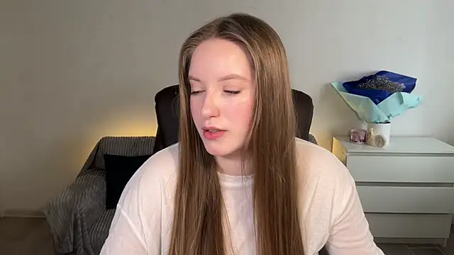 EvaMaddison online show from 04-08-26, 07:19