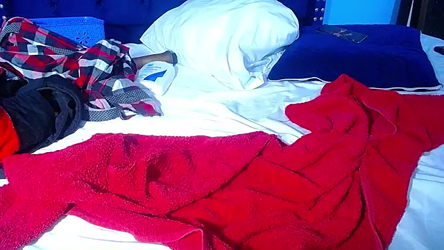 Snapshot of indian_sweety18 chatting on 12-28-24, 10:25 indian sweety18 online show from 12-28-24, 10:25