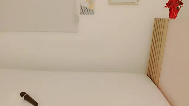 Snapshot of Elen__Sweet chatting on 10-19-25, 03:51 Elen Sweet online show from 10-19-25, 03:51