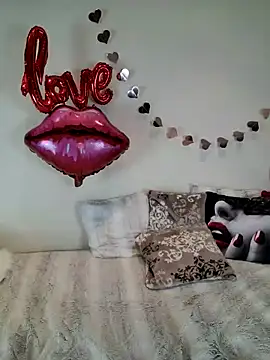 AureliaDoux online show from 02-13-25, 02:42