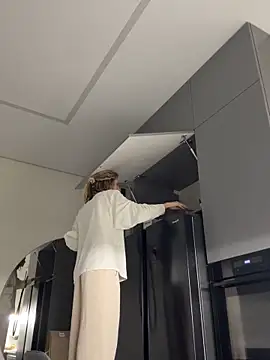 Snapshot of Feral_berry_8133 chatting on 09-13-25, 08:41 Feral berry 8133 online show from 09-13-25, 08:41