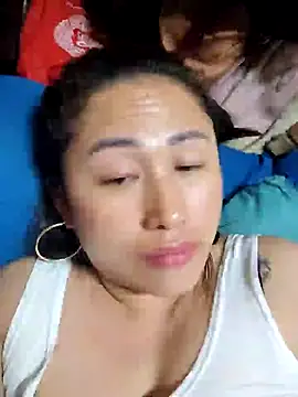 Snapshot of M_e_c_e_l chatting on 12-15-24, 12:49 M e c e l online show from 12-15-24, 12:49