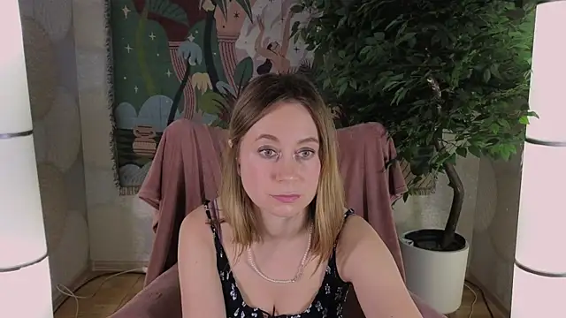 BrookeEvans online show from 03-01-25, 03:10