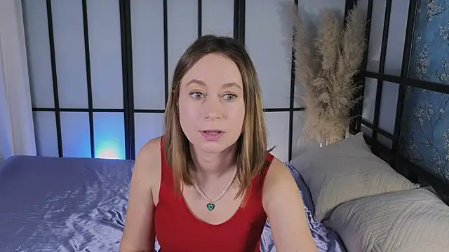 BrookeEvans online show from 03-20-25, 01:02