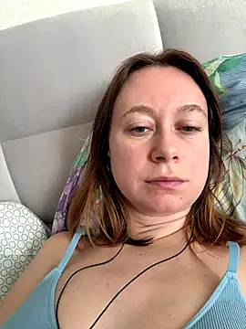 BrookeEvans online show from 09-26-25, 05:33