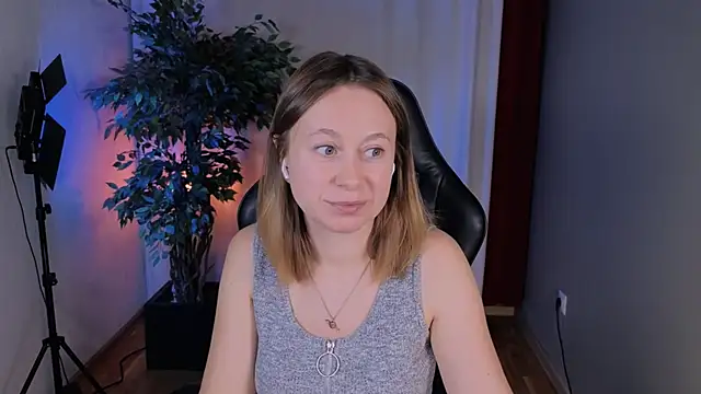 BrookeEvans online show from 10-08-25, 08:50