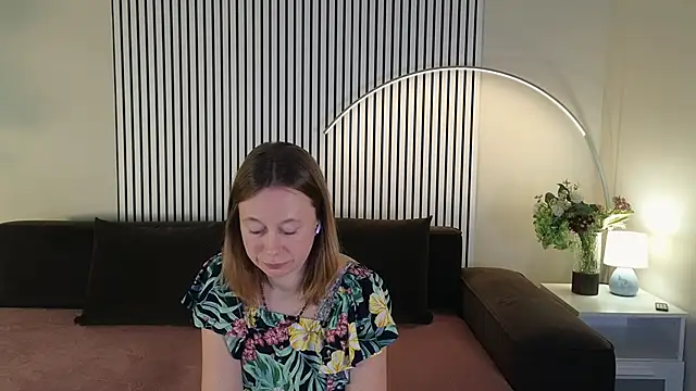 BrookeEvans online show from 10-23-25, 09:02