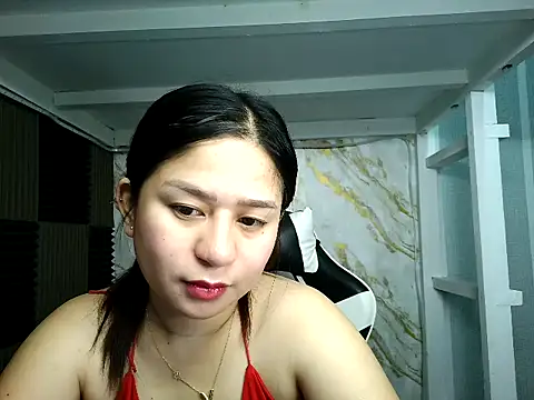 Mia 2022 online show from 10-26-25, 07:36