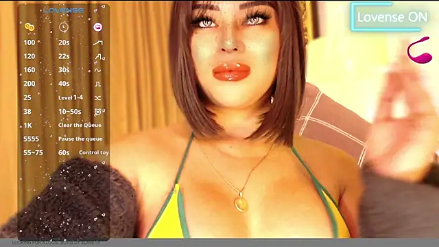 Snapshot of Thalia_Cambridge chatting on 02-04-25, 09:10 Thalia Cambridge online show from 02-04-25, 09:10