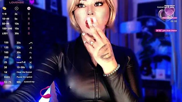 Snapshot of Thalia_Cambridge chatting on 09-14-25, 12:54 Thalia Cambridge online show from 09-14-25, 12:54