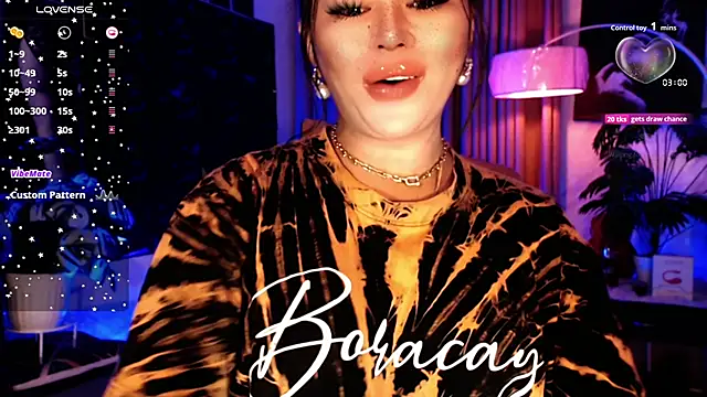 Snapshot of Thalia_Cambridge chatting on 09-18-25, 10:12 Thalia Cambridge online show from 09-18-25, 10:12