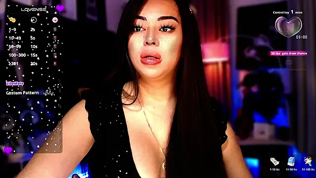 Snapshot of Thalia_Cambridge chatting on 11-07-25, 10:10 Thalia Cambridge online show from 11-07-25, 10:10