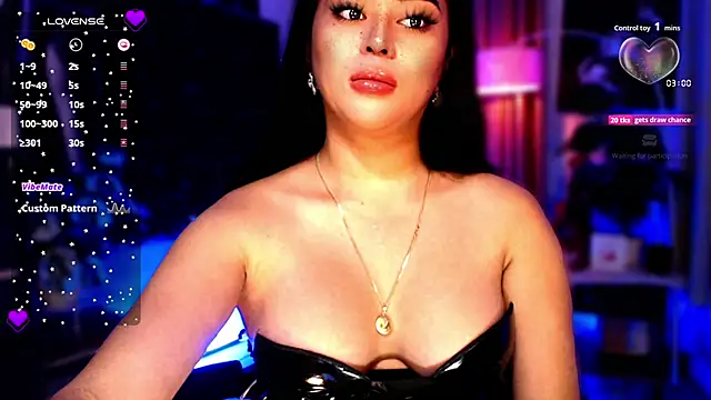 Snapshot of Thalia_Cambridge chatting on 11-08-25, 07:12 Thalia Cambridge online show from 11-08-25, 07:12