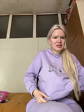 Snapshot of Keylili chatting on 01-13-25, 11:08 Keylili online show from 01-13-25, 11:08