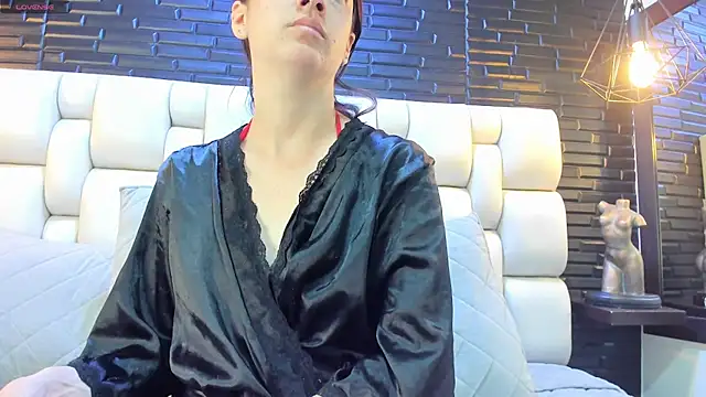 Snapshot of Salo_Heaven chatting on 01-08-25, 02:46 Salo Heaven online show from 01-08-25, 02:46