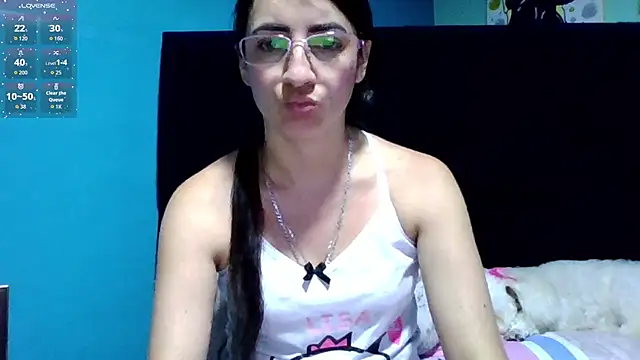 Snapshot of Salo_Heaven chatting on 09-30-25, 01:21 Salo Heaven online show from 09-30-25, 01:21