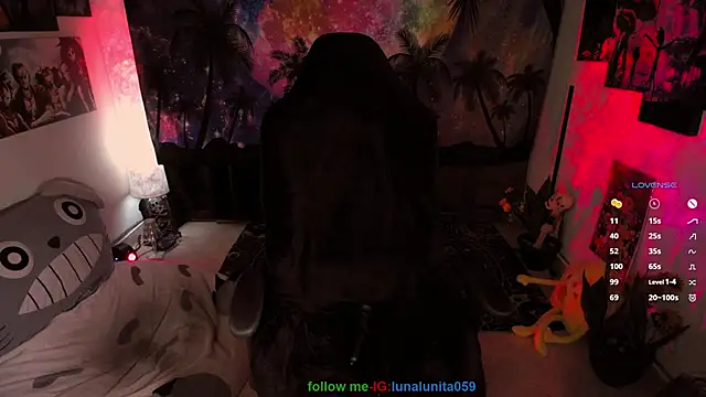 Snapshot of emma_luna59 chatting on 01-16-25, 11:59 emma luna59 online show from 01-16-25, 11:59