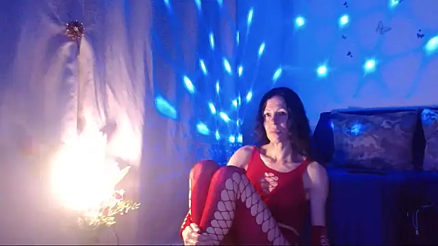 ElysaSun online show from 11-26-25, 07:26