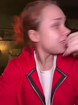 Snapshot of PennyPrincess chatting on 12-06-24, 09:35 PennyPrincess online show from 12-06-24, 09:35